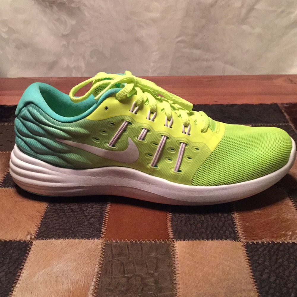 Womens Nike Lunarstelos Size 8.5